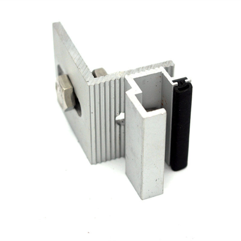 OEM Industrial Aluminum Extrusion Brackets per il supporto per angoli di montaggio a parete/tetto
