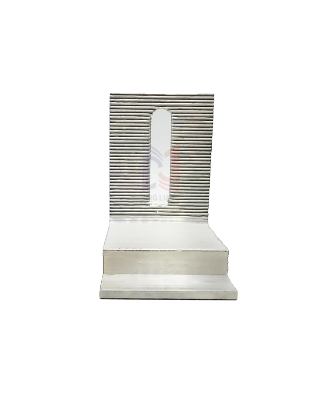 Guida leggera e ad alta durata per sistema di supporto facciata con pannelli in terracotta da 18mm